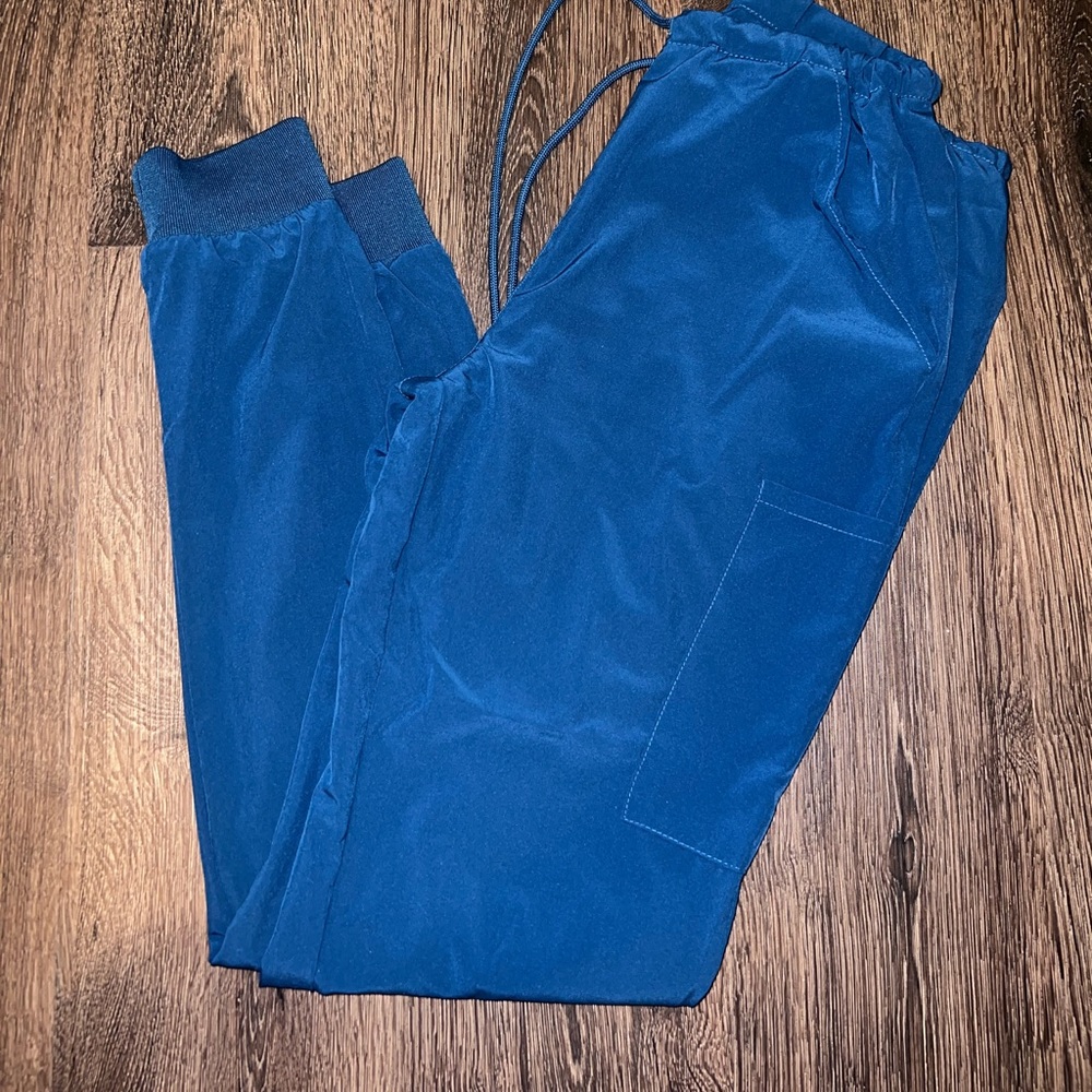 Jogger scrub pants
